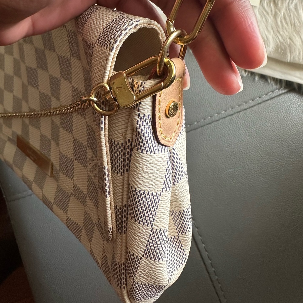 Louis Vuitton Favorite MM Damier Azur - Picture 6 of 17